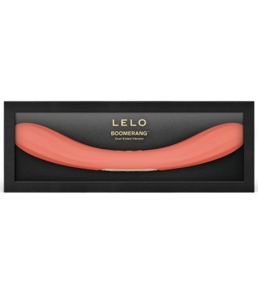 LELO Boomerang rouge corail — profil courbé couple